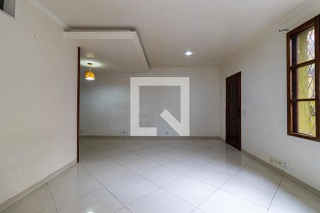 Casa à venda com 300m², 5 quartos e 2 vagasSala