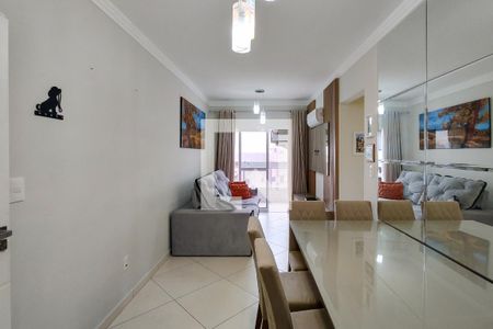 Sala de apartamento para alugar com 2 quartos, 60m² em Vila Tupi, Praia Grande