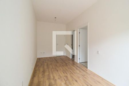 Sala/Quarto de kitnet/studio para alugar com 1 quarto, 27m² em Conjunto Residencial José Bonifácio, São Paulo