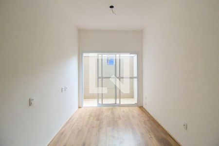 Sala/Quarto de kitnet/studio para alugar com 1 quarto, 27m² em Conjunto Residencial José Bonifácio, São Paulo