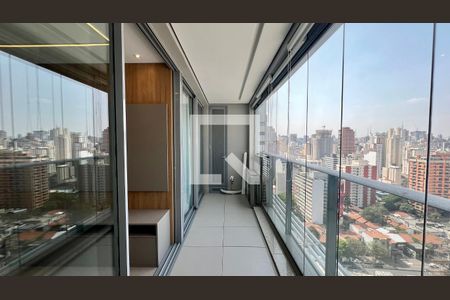 Varanda de kitnet/studio à venda com 1 quarto, 40m² em Pinheiros, São Paulo