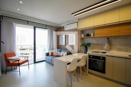 Sala e Cozinha de kitnet/studio à venda com 1 quarto, 47m² em Jardim das Bandeiras, São Paulo