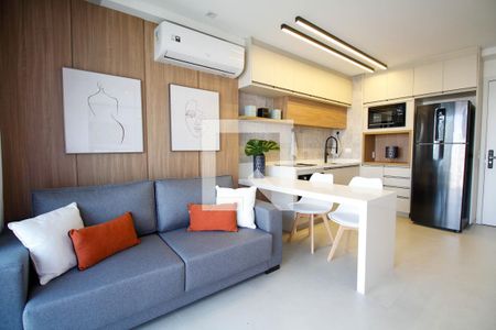 Sala e Cozinha de kitnet/studio à venda com 1 quarto, 47m² em Jardim das Bandeiras, São Paulo