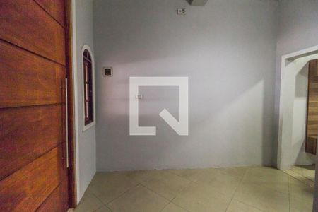 Sala de casa para alugar com 3 quartos, 220m² em Vila Martins, Carapicuíba