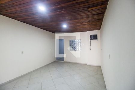 Suíte master de casa para alugar com 3 quartos, 220m² em Vila Martins, Carapicuíba