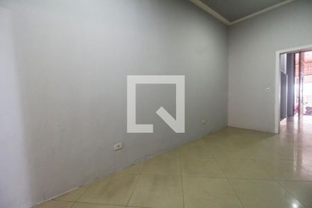 Sala de TV de casa para alugar com 3 quartos, 220m² em Vila Martins, Carapicuíba