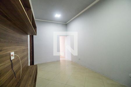 Sala de TV de casa para alugar com 3 quartos, 220m² em Vila Martins, Carapicuíba