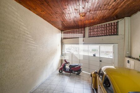 Vista da Sala de casa para alugar com 3 quartos, 220m² em Vila Martins, Carapicuíba