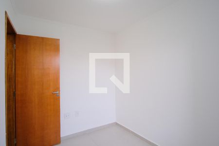 Quarto 2 de apartamento para alugar com 2 quartos, 45m² em Vila Carrão, São Paulo