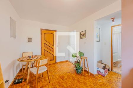 Sala de apartamento à venda com 1 quarto, 38m² em Alto de Pinheiros, São Paulo