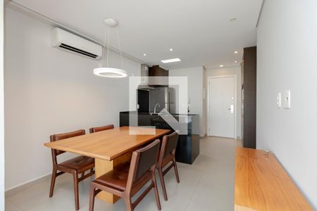 Sala/ Cozinha de apartamento para alugar com 2 quartos, 58m² em Brooklin Paulista, São Paulo