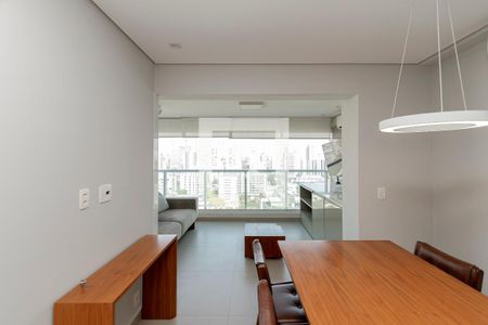 Sala/ Cozinha de apartamento para alugar com 2 quartos, 58m² em Brooklin Paulista, São Paulo