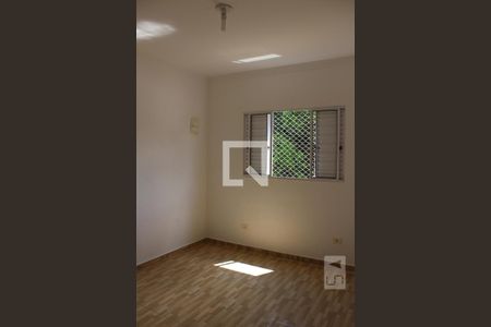 Casa de Condomínio para alugar com 2 quartos, 75m² em Jardim Danfer, São Paulo