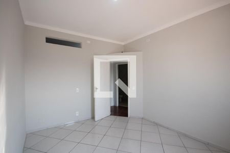 Quarto 1 de casa para alugar com 2 quartos, 120m² em Jardim Tremembe, São Paulo