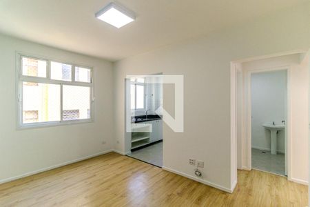 Sala de apartamento à venda com 2 quartos, 57m² em Vila Buarque, São Paulo