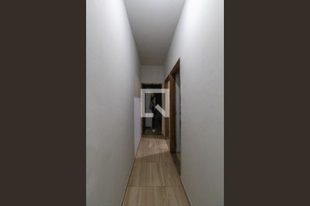 Casa à venda com 260m², 4 quartos e 4 vagas Casa à venda com 260m², 4 quartos e 4 vagasCorredor