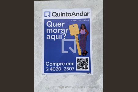 Casa à venda com 260m², 4 quartos e 4 vagas Casa à venda com 260m², 4 quartos e 4 vagasPlaca