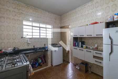 Casa à venda com 260m², 4 quartos e 4 vagas Casa à venda com 260m², 4 quartos e 4 vagasCozinha