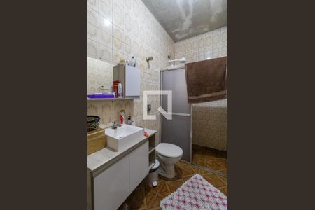 Casa à venda com 260m², 4 quartos e 4 vagas Casa à venda com 260m², 4 quartos e 4 vagasBanheiro