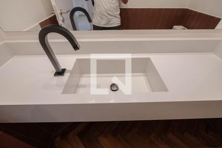 Lavabo de apartamento à venda com 4 quartos, 200m² em Bela Vista, São Paulo