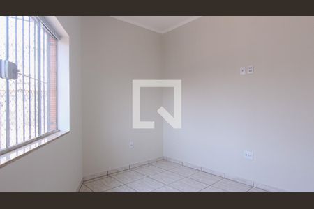 Quarto de casa para alugar com 3 quartos, 220m² em São Lucas, São Paulo