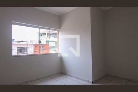 Casa para alugar com 3 quartos, 220m² em São Lucas, São Paulo