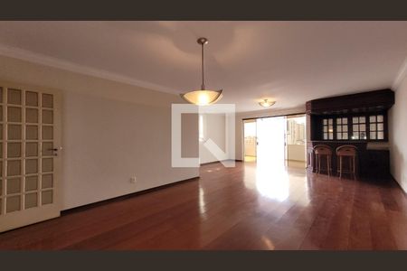 Sala de apartamento para alugar com 5 quartos, 230m² em Cambuí, Campinas