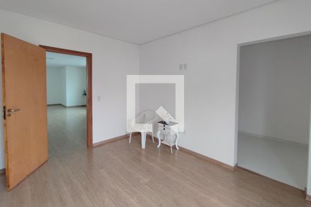 Sala de casa de condomínio à venda com 4 quartos, 360m² em Swiss Park, Campinas