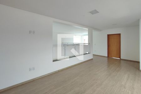 Sala de casa de condomínio à venda com 4 quartos, 360m² em Swiss Park, Campinas