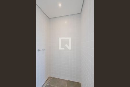 Banheiro de apartamento à venda com 1 quarto, 37m² em Pinheiros, São Paulo