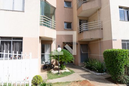 Fachada do bloco de apartamento para alugar com 2 quartos, 105m² em Alvorada, Contagem