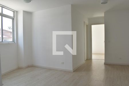 Sala de apartamento para alugar com 2 quartos, 99m² em Tingui, Curitiba