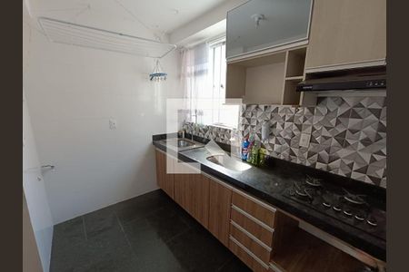 Foto 01 de apartamento à venda com 2 quartos, 60m² em Heliópolis, Belo Horizonte