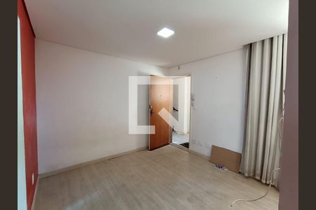 Foto 05 de apartamento à venda com 2 quartos, 60m² em Heliópolis, Belo Horizonte