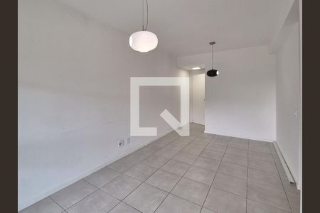 Sala de apartamento para alugar com 3 quartos, 94m² em Barra da Tijuca, Rio de Janeiro