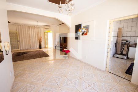 Sala de Jantar de casa para alugar com 3 quartos, 200m² em Vila Virgínia, Ribeirão Preto