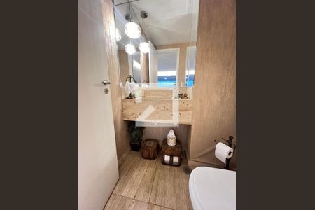 Apartamento à venda com 220m², 4 quartos e 4 vagas Apartamento à venda com 220m², 4 quartos e 4 vagasLavabo