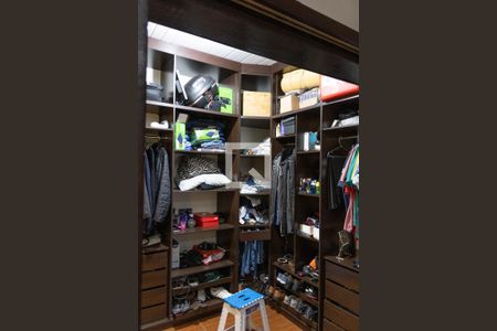 Closet de casa à venda com 2 quartos, 182m² em Carlos Prates, Belo Horizonte