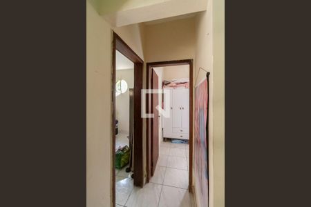 Corredor de casa à venda com 5 quartos, 360m² em Piratininga, Belo Horizonte