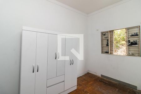 Quarto 2 de casa para alugar com 2 quartos, 100m² em Vila Nhocuné, São Paulo