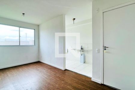 Sala de apartamento para alugar com 2 quartos, 40m² em Vila Nova Bonsucesso, Guarulhos