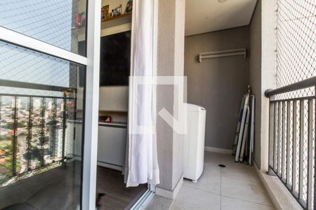 Varanda de apartamento para alugar com 2 quartos, 47m² em Jardim Tupanci, Barueri