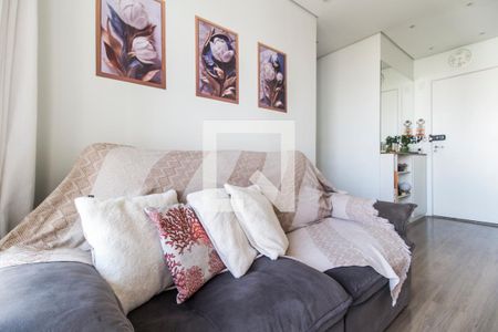 Sala de apartamento para alugar com 2 quartos, 47m² em Jardim Tupanci, Barueri