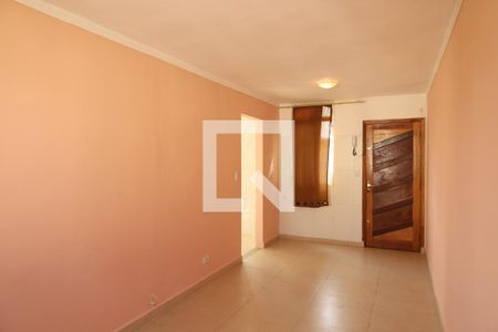 Sala de apartamento para alugar com 2 quartos, 57m² em Conjunto Residencial José Bonifácio, São Paulo