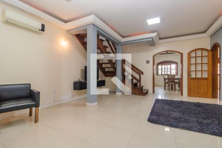 Sala de casa para alugar com 4 quartos, 280m² em Partenon, Porto Alegre