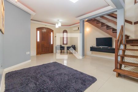 Sala de casa para alugar com 4 quartos, 280m² em Partenon, Porto Alegre