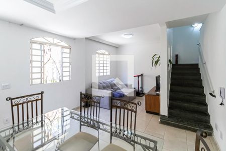 Sala  de casa de condomínio à venda com 3 quartos, 98m² em Santa Cruz, Belo Horizonte