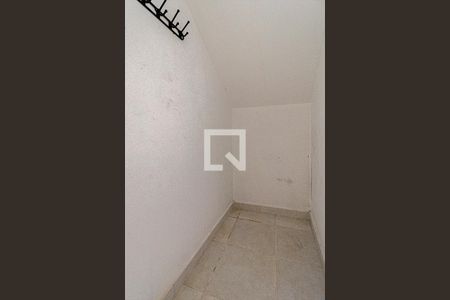 Casa à venda com 120m², 2 quartos e 2 vagas Casa à venda com 120m², 2 quartos e 2 vagasdespensa na cozinha 2_2