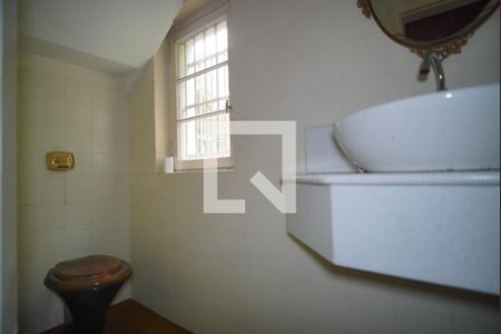 Lavabo de casa à venda com 4 quartos, 220m² em Floresta, Porto Alegre