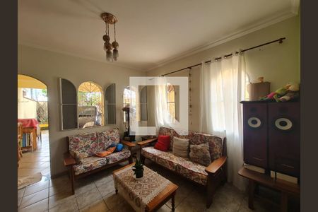 Sala  de casa à venda com 3 quartos, 197m² em Vila Sao Rafael, Guarulhos